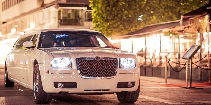 chrysler limousine linousinetjänst Crownlimo